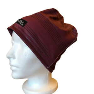 𝅺MEN’S Skida winter hat/ toque.  Burgundy, grey, black.